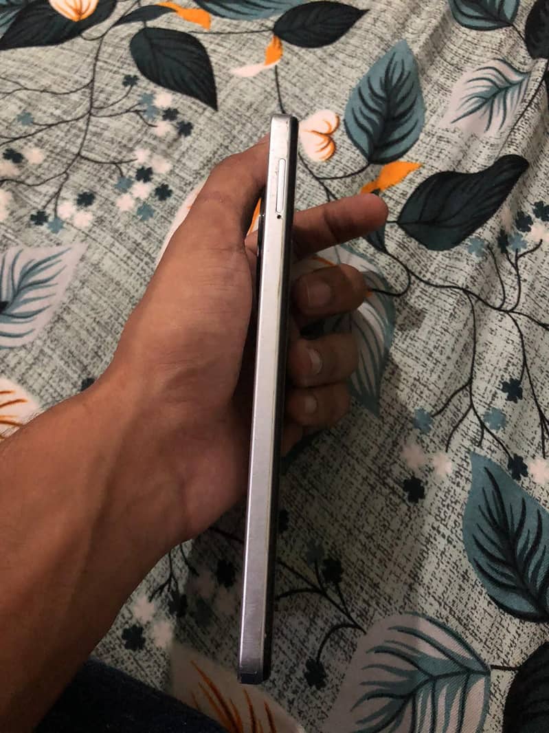 Itel S24 5