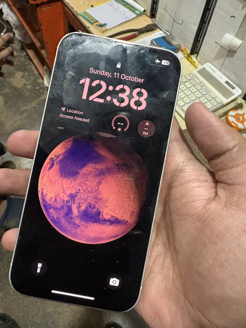 Apple iPhone 13 2