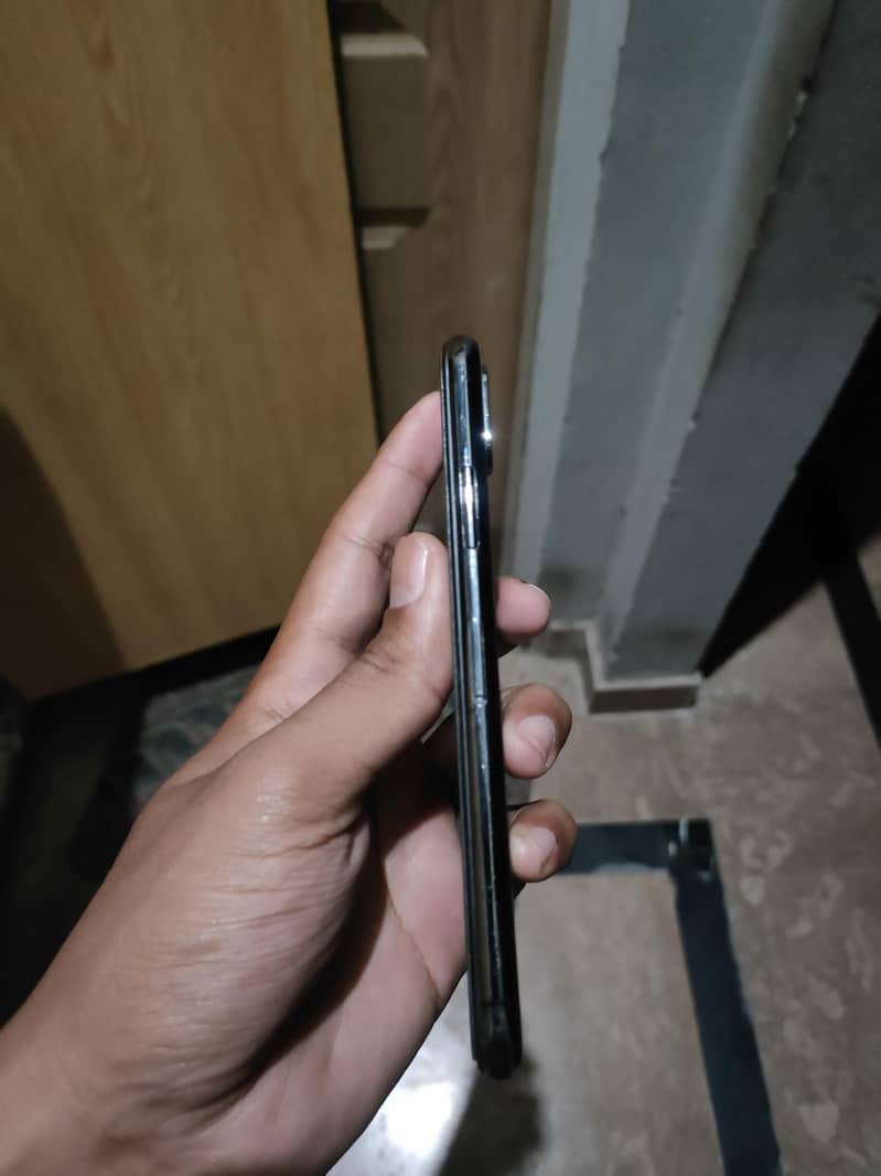 Apple iPhone X 1