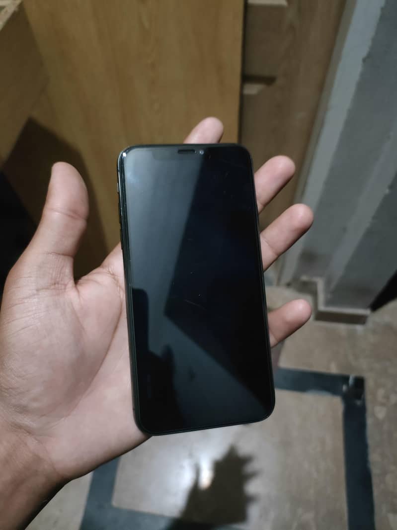 Apple iPhone X 5