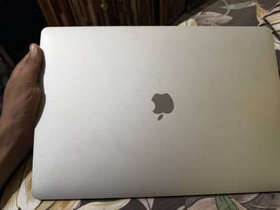 2017 MacBook  Pro