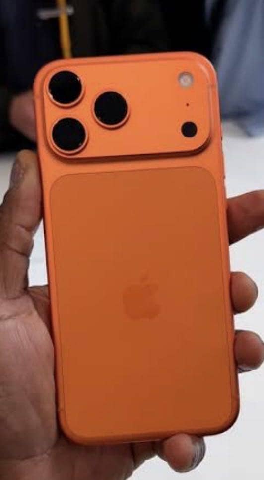 Apple iPhone 17 Pro Max 0