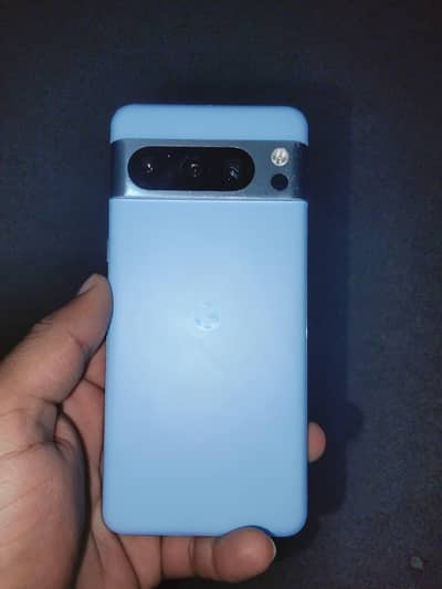 Google Pixel 8 Pro