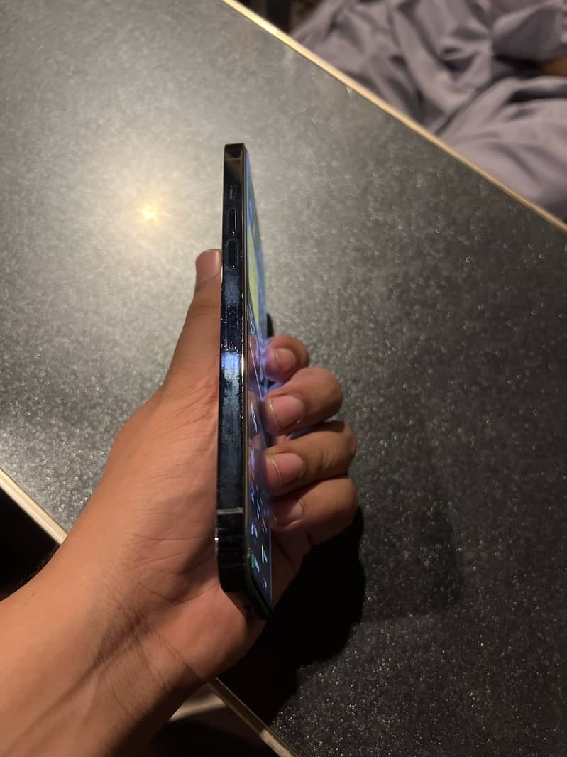 Apple iPhone 12 Pro Max 1