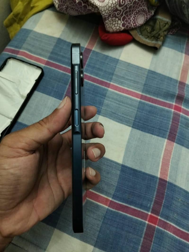 Samsung Mobile 4/128 4