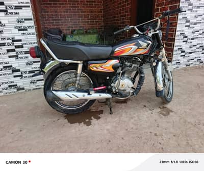 22 model for sale , 0,3,1,5,5,7,4,8,7,4,9 wtsp ,call, only ese numberr