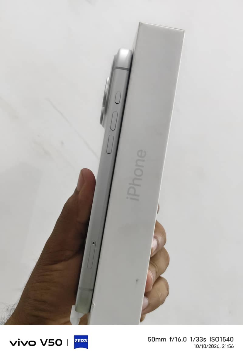 Apple iPhone 17 Pro Max 1