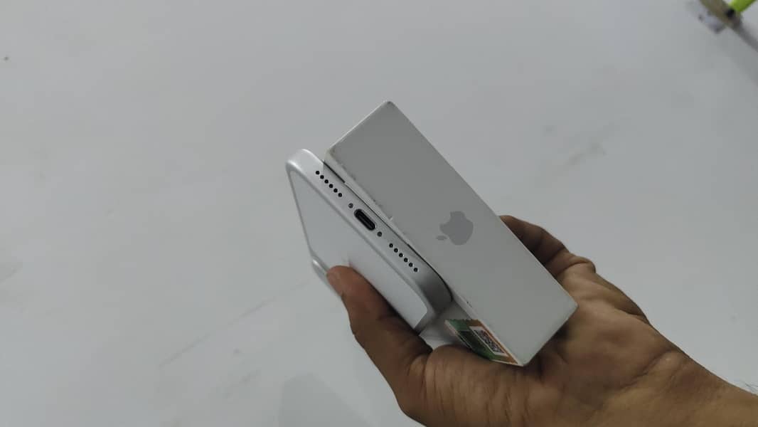 Apple iPhone 17 Pro Max 2