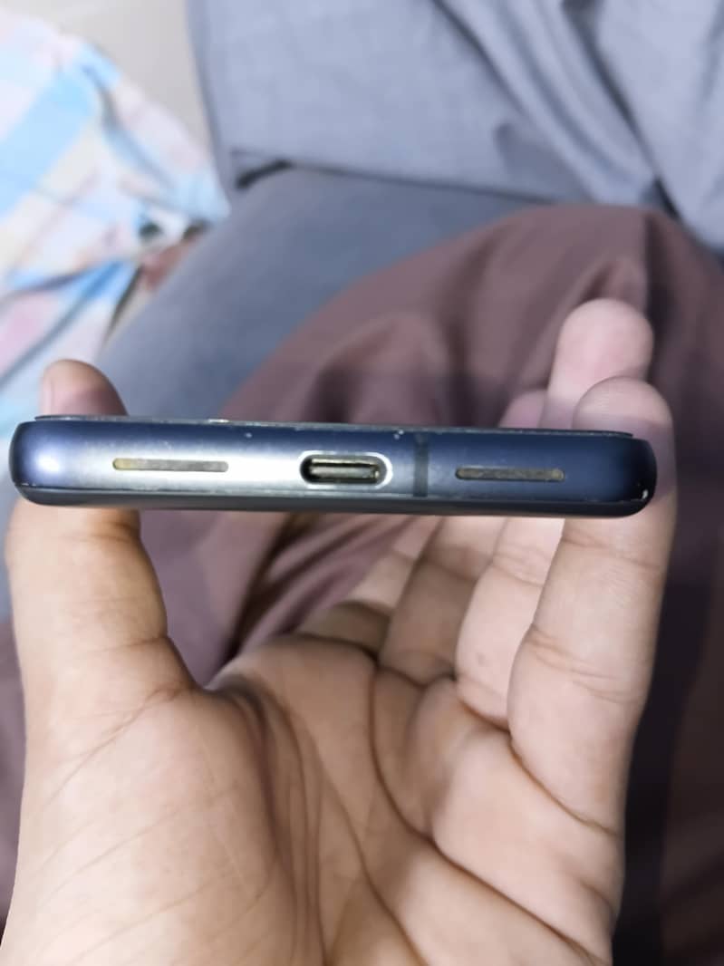 Google Pixel 8 5