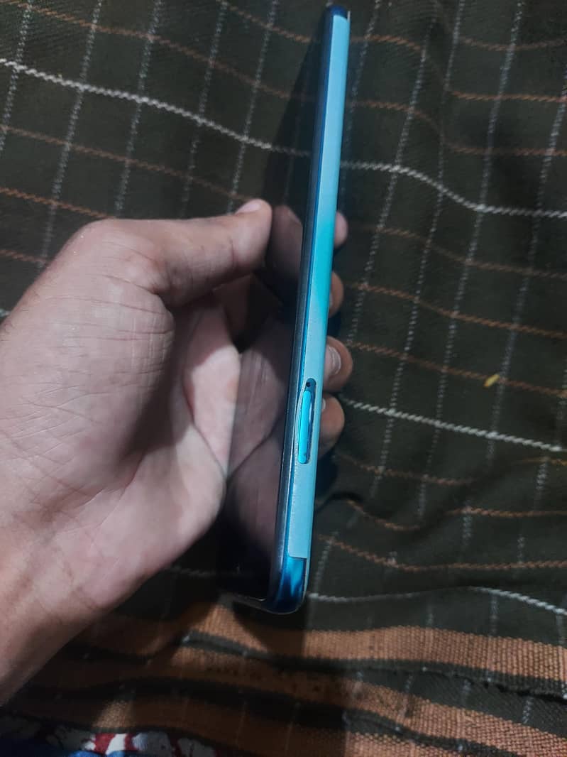 Xiaomi Note 9s 3