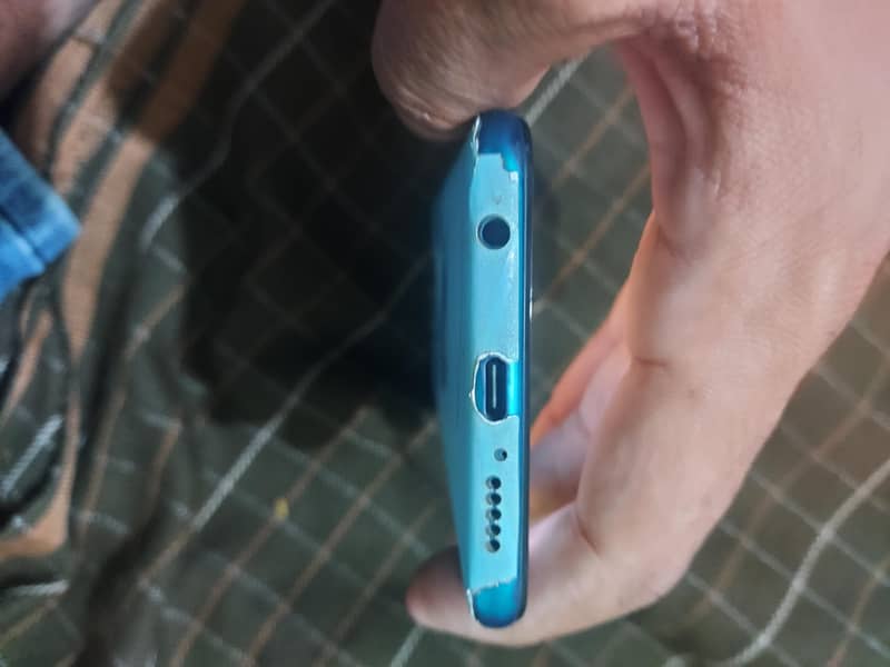Xiaomi Note 9s 4