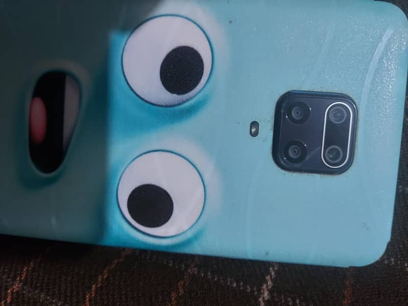 Xiaomi Note 9s 6