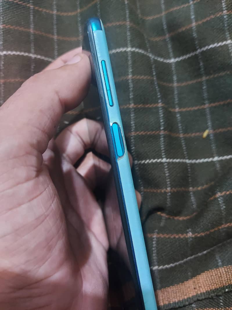 Xiaomi Note 9s 7