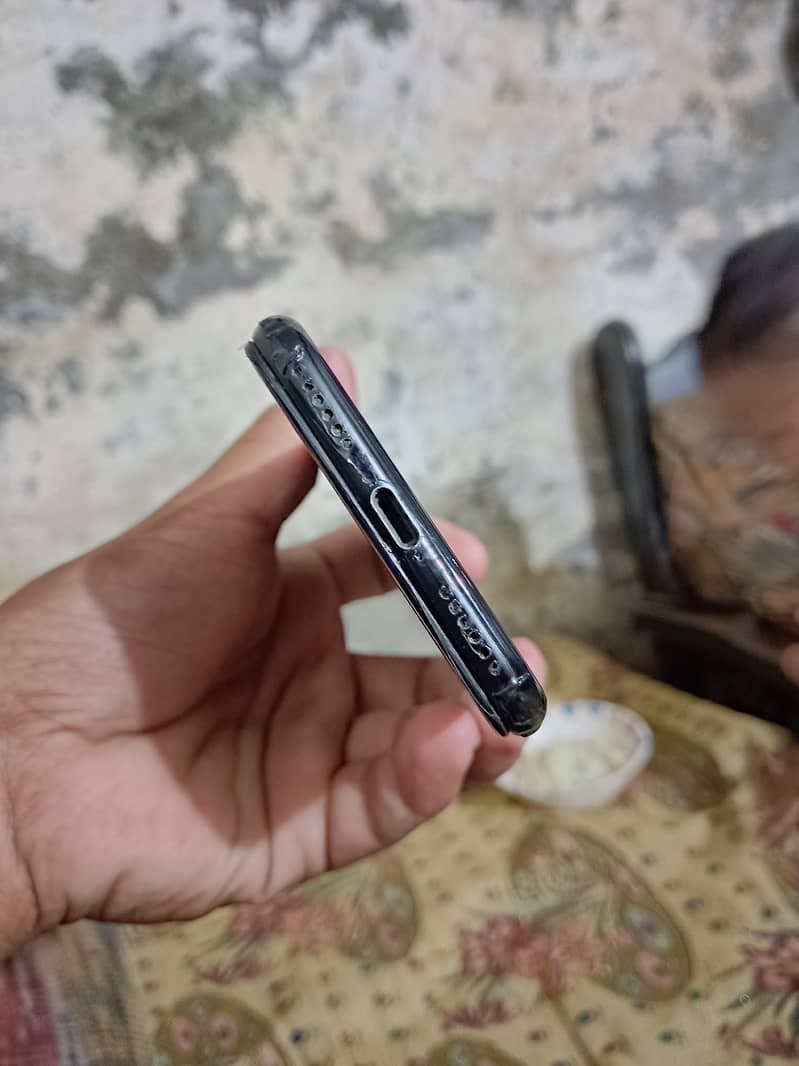 Apple iPhone SE 3
