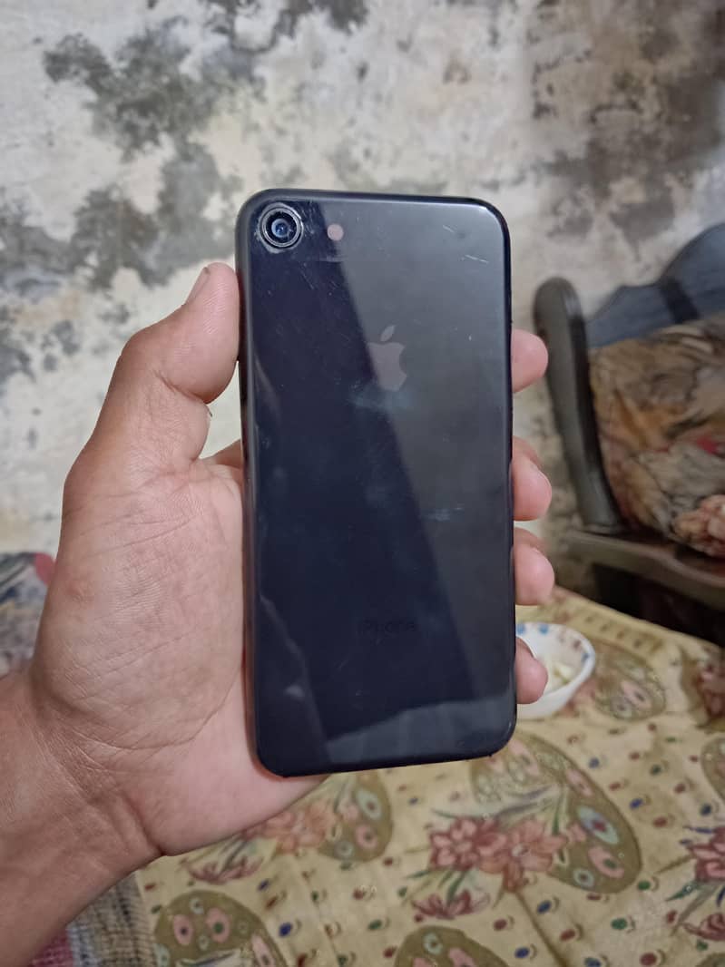 Apple iPhone SE 4