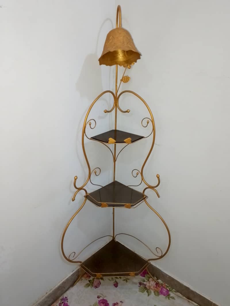 Corner shelf 2