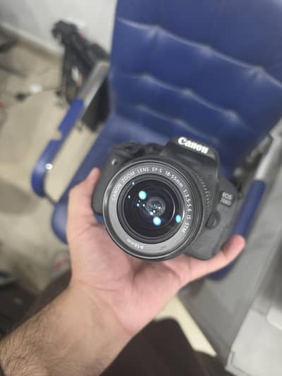 Canon 700D