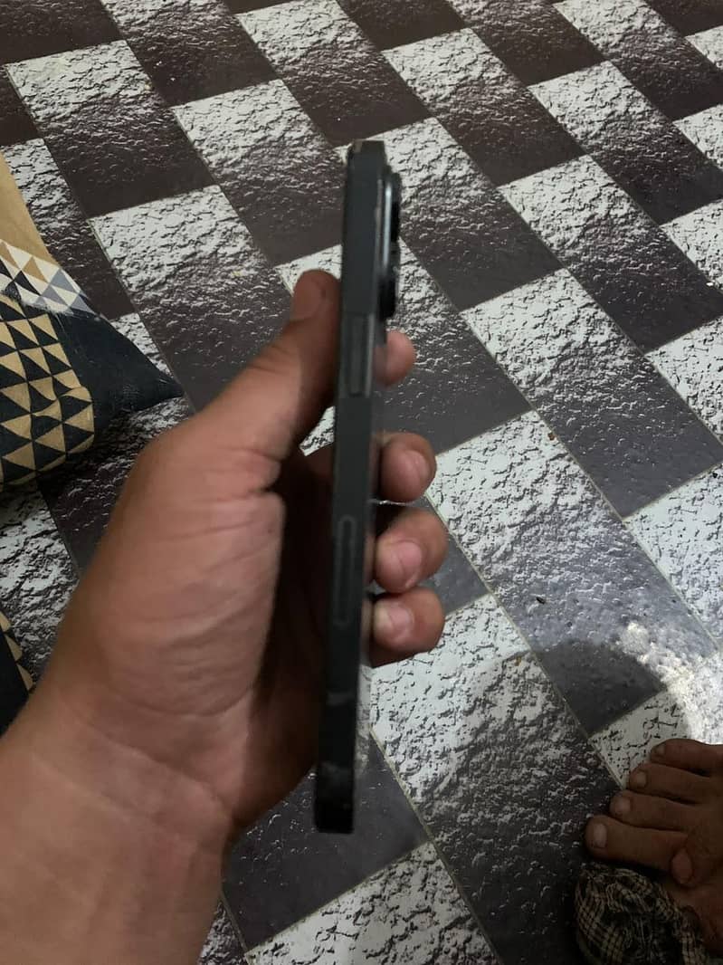 Apple iPhone 14 Pro Max 2