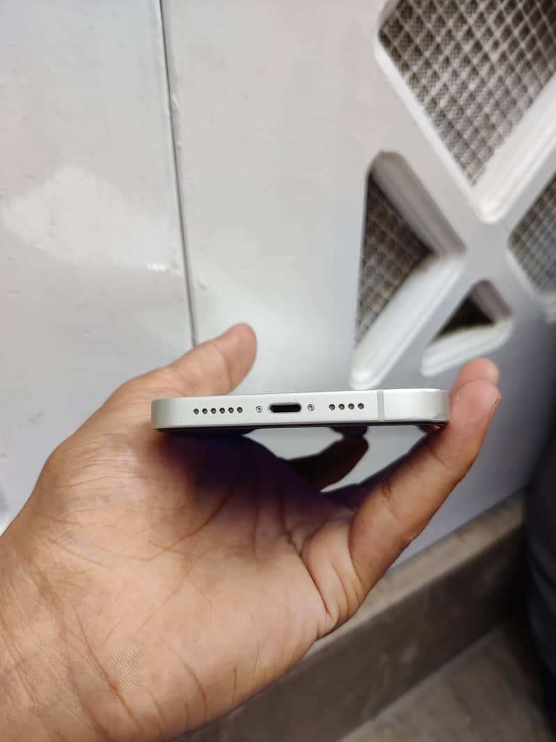 Apple iPhone 14 plus 4