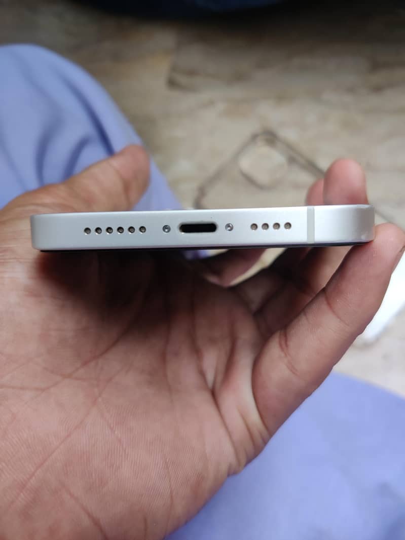 Apple iPhone 14 plus 9