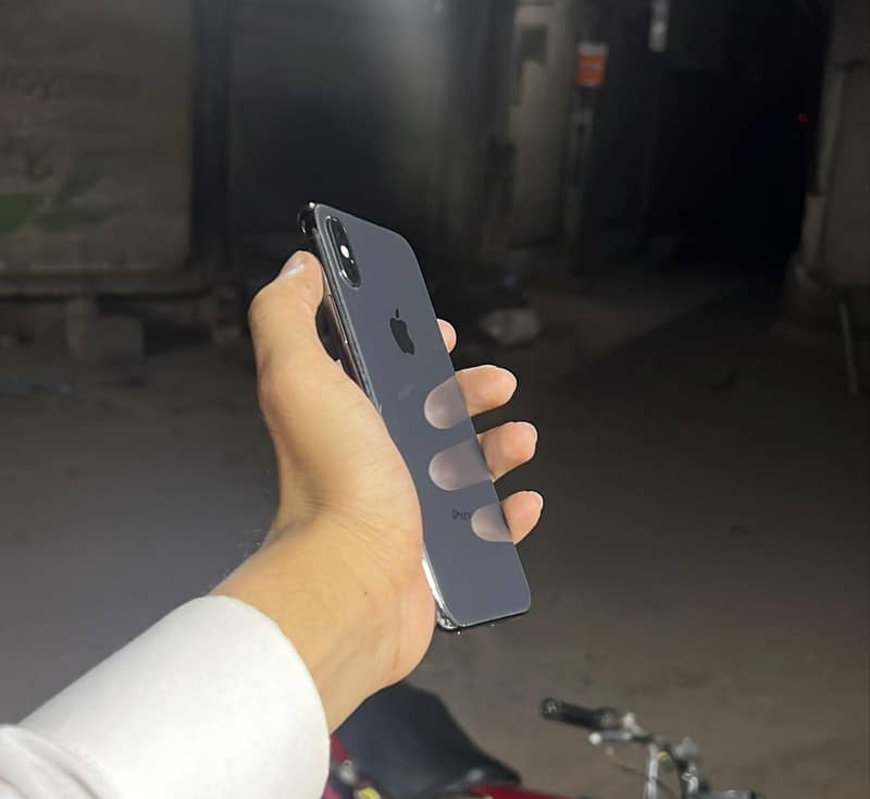 Apple iPhone X 2