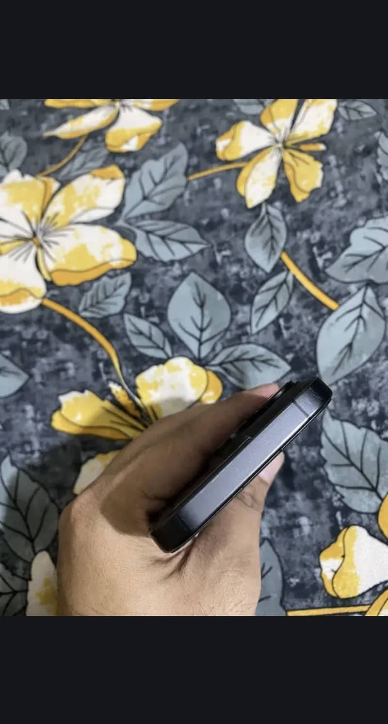 Apple iPhone 15 Pro 5
