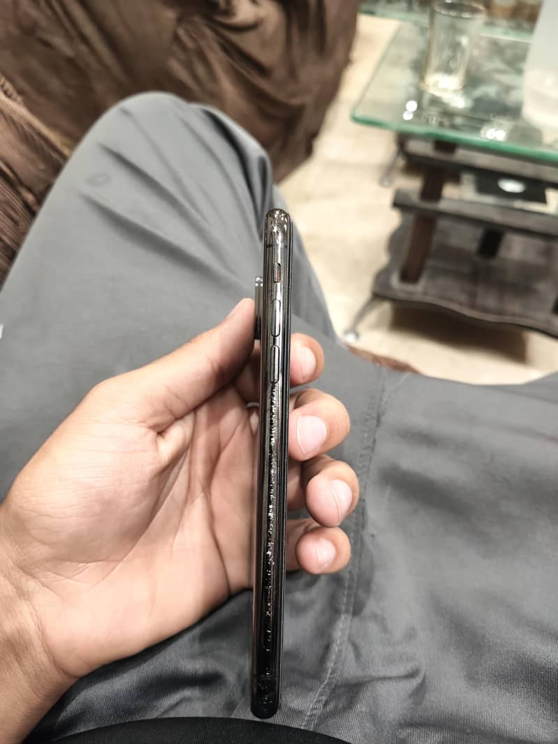 Apple iPhone X 2