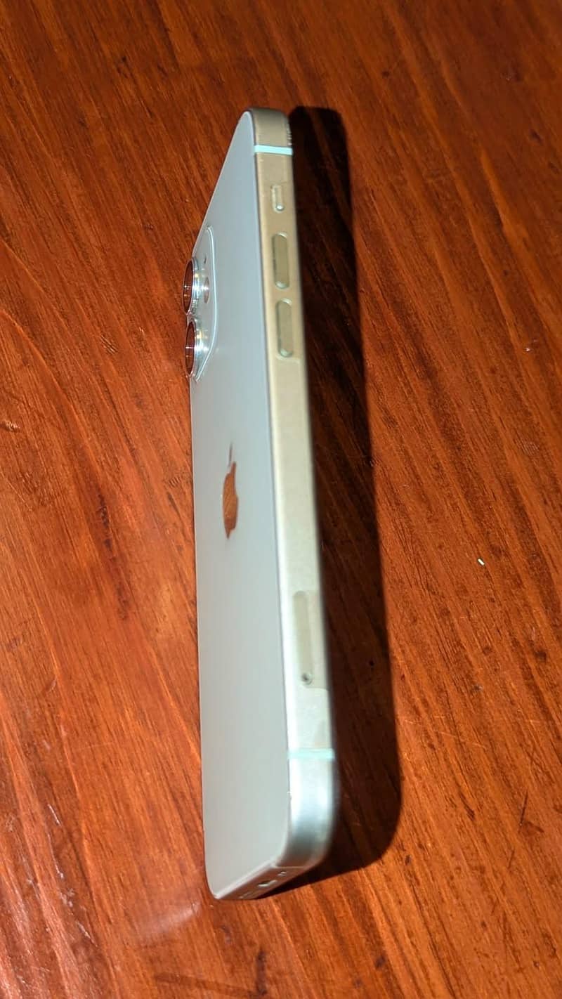 Apple iPhone 12 2