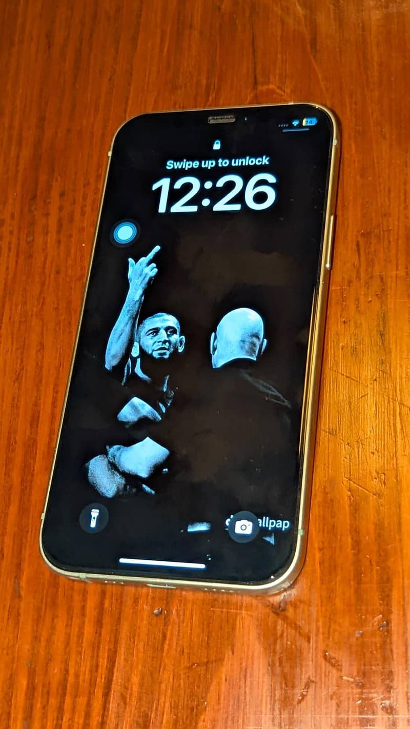 Apple iPhone 12 3