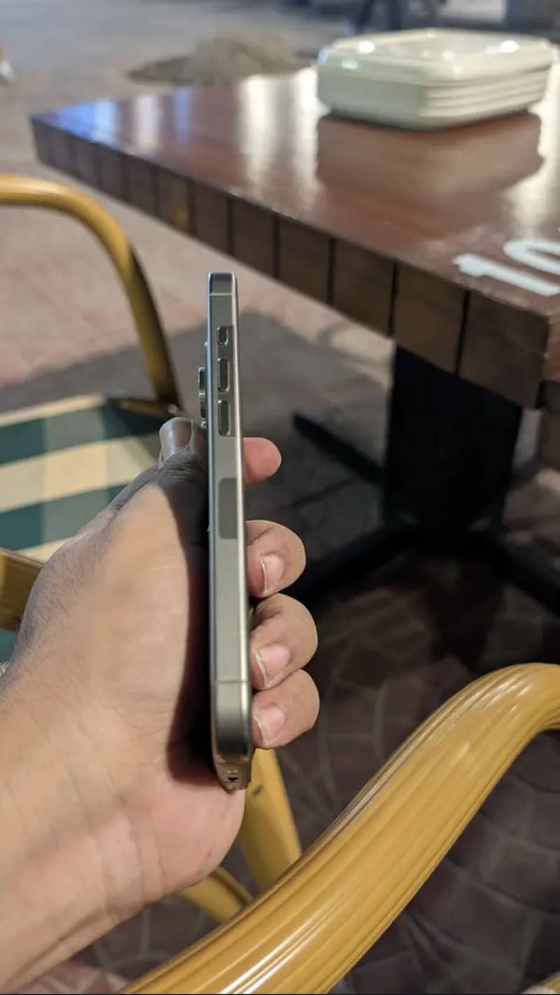 Apple iPhone 15 Pro 5