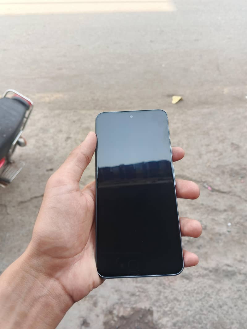 Google Pixel 8 1