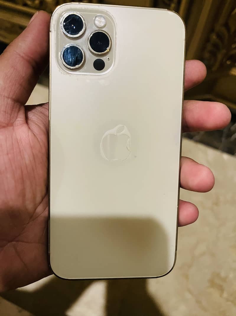 Apple iPhone 12 Pro 3