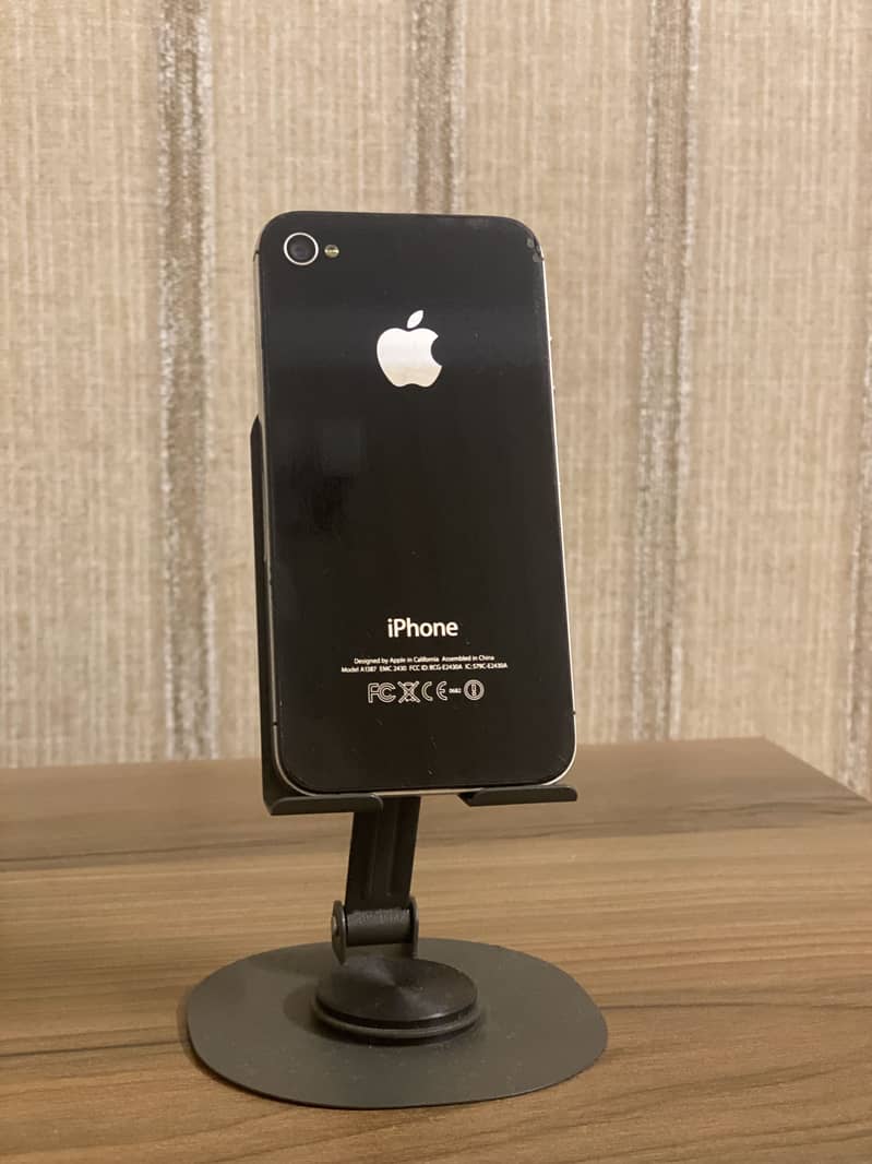 Apple iPhone 4s 1