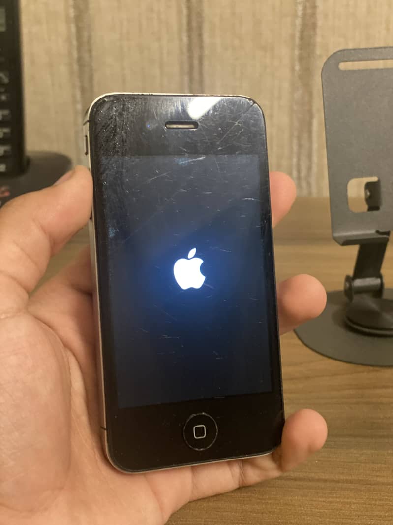 Apple iPhone 4s 2