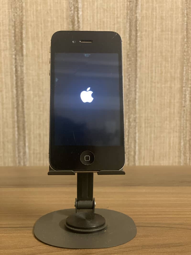Apple iPhone 4s 6