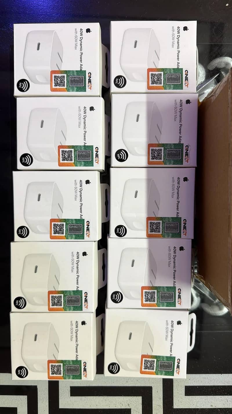 40W Dynamic Power Adapter 0