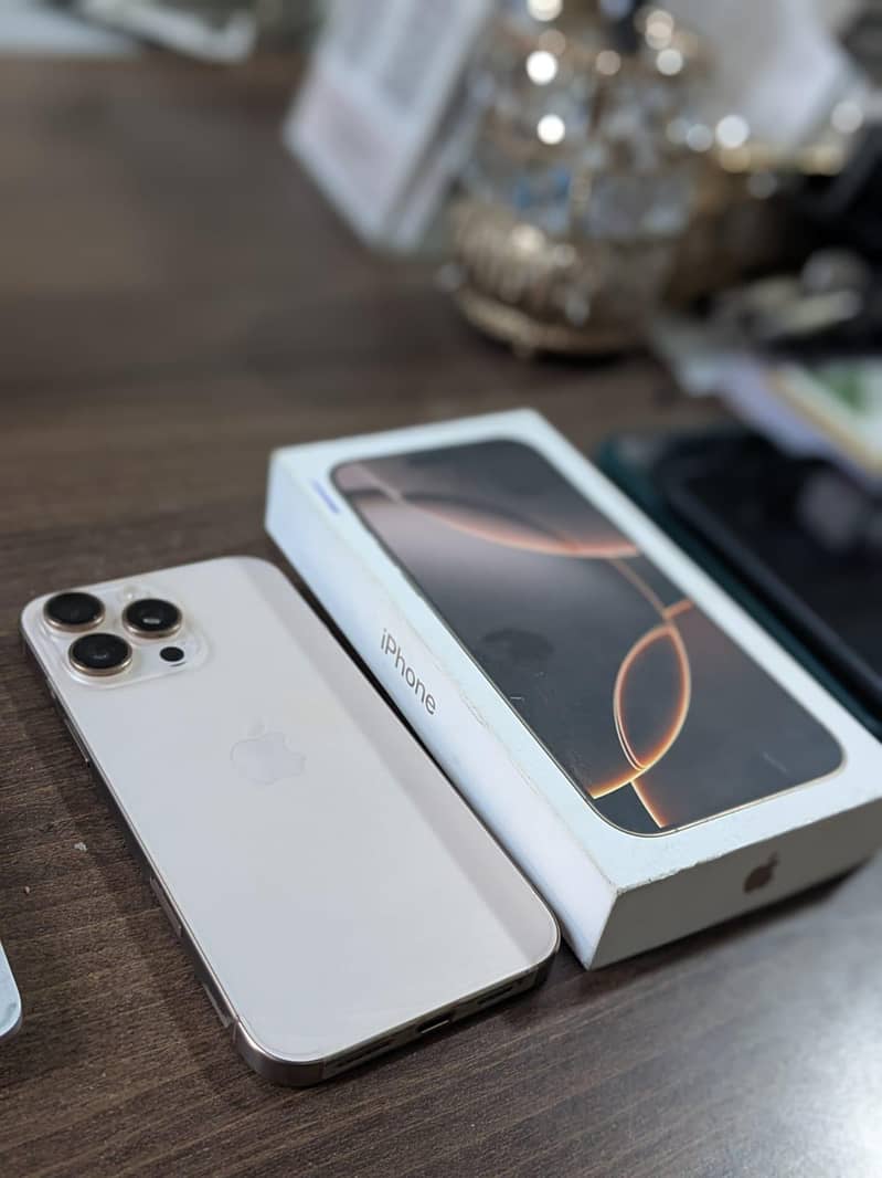 Apple iPhone 16 Pro Max 3