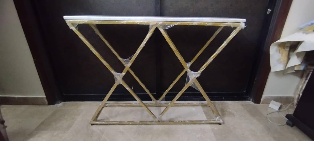 console with marble top 4