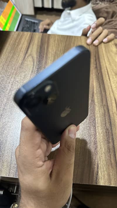 Apple iPhone 13 128GB Factory Unlock
