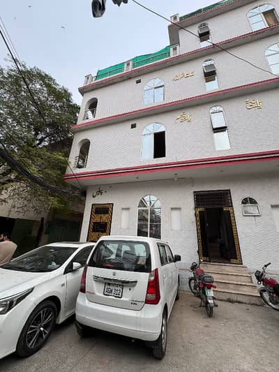 3 Marla Flat For Rent 1st floor