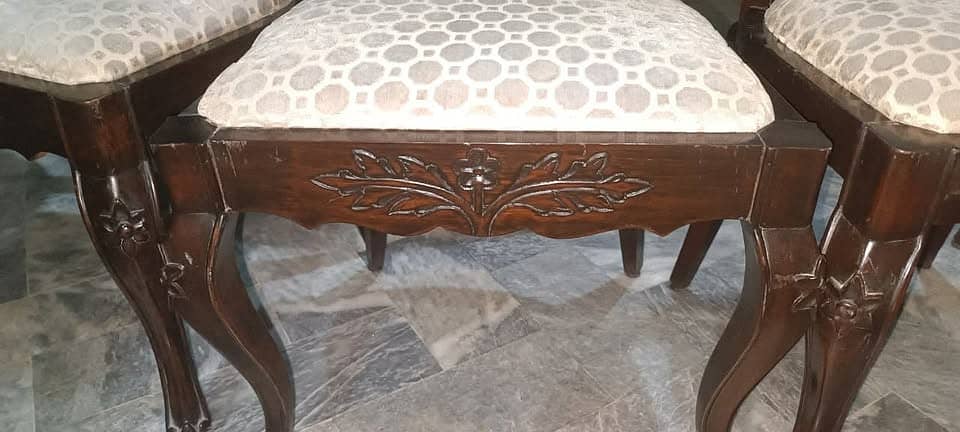 6-Seater Dining Table 3