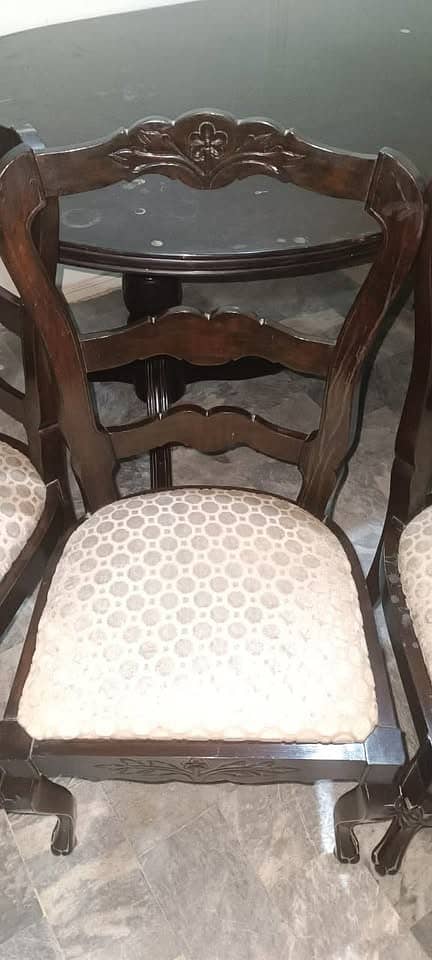 6-Seater Dining Table 4