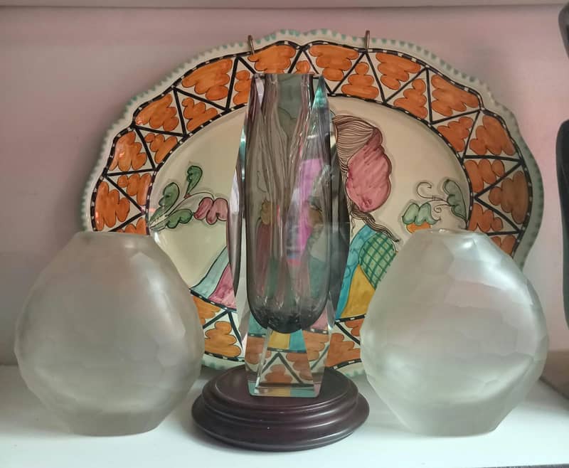 Classic Vases 1