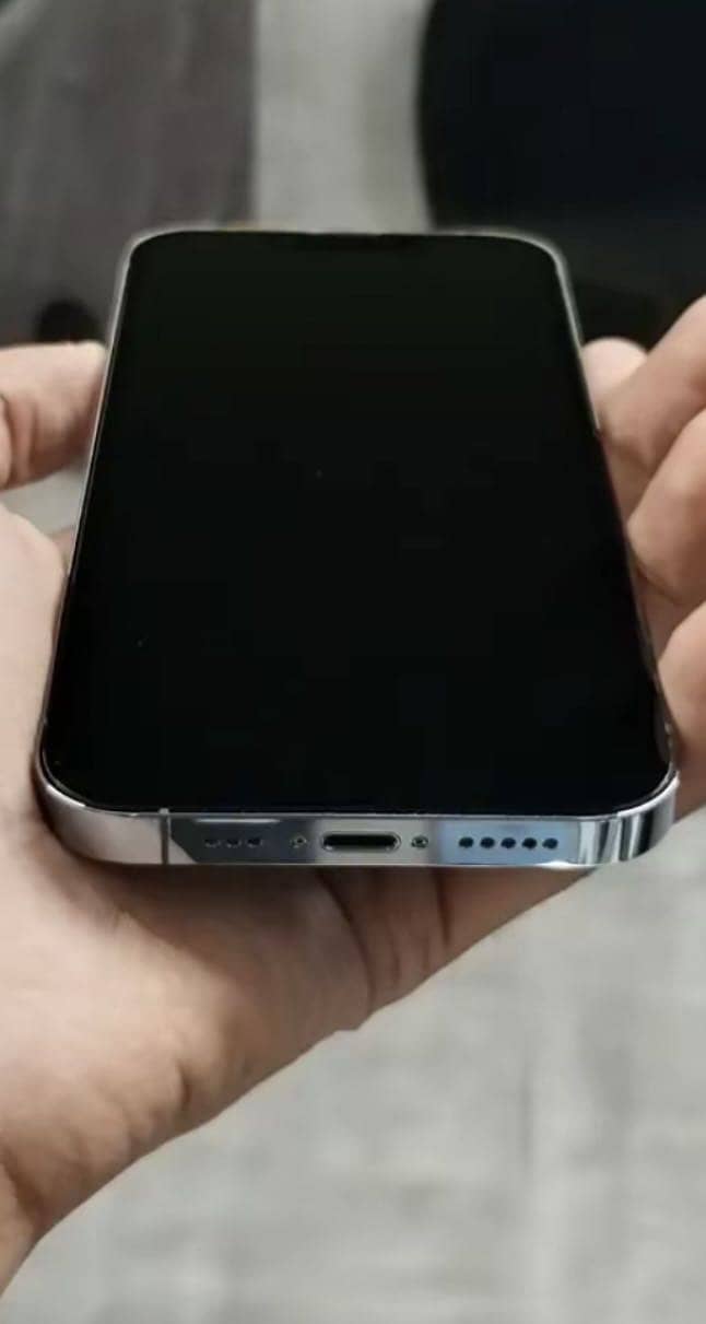 Apple iPhone 13 Pro 0