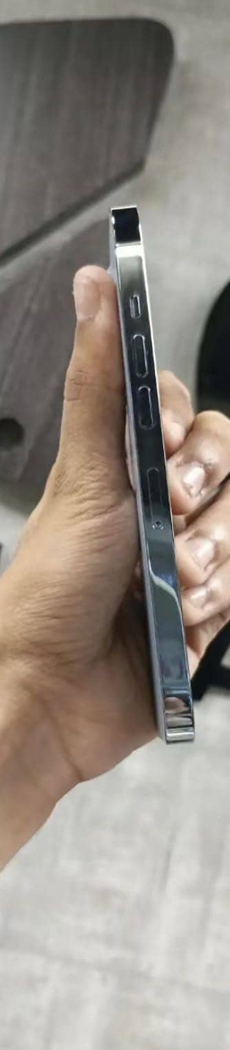 Apple iPhone 13 Pro 1