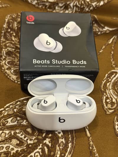 Beats studio buds