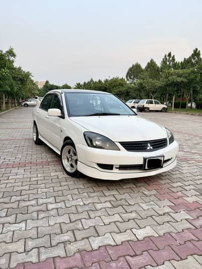 Mitsubishi Lancer 2004 GL 1.3, Punjab registered, kept with care