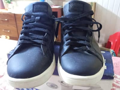 Adidas Original 42 Size Black Sneakers
