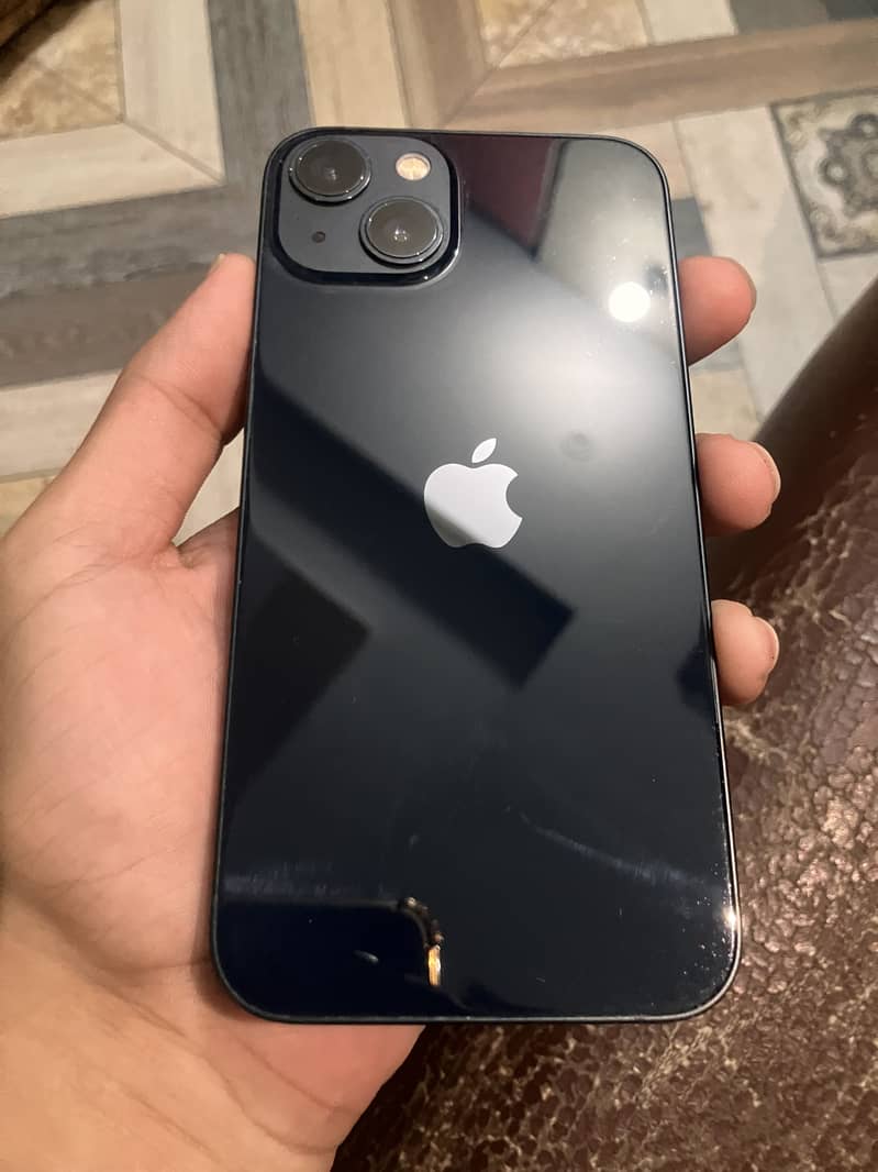 Apple iPhone 13 colour dark blue 1