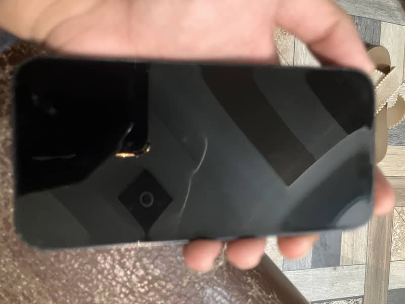 Apple iPhone 13 colour dark blue 2